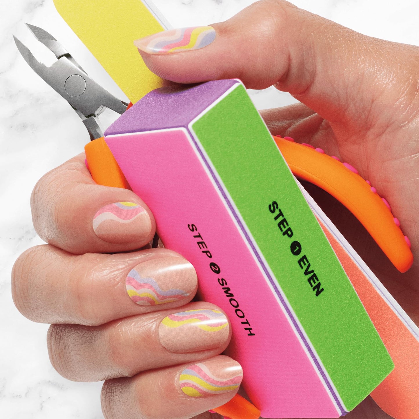 Sally Hansen Beauty Tools Salon Effects Pro Nip 'Em Neat Cuticle Nipper | Smaller Blade for Precision Trimming | Stainless Steel Contoured Handle, Controlled Grip