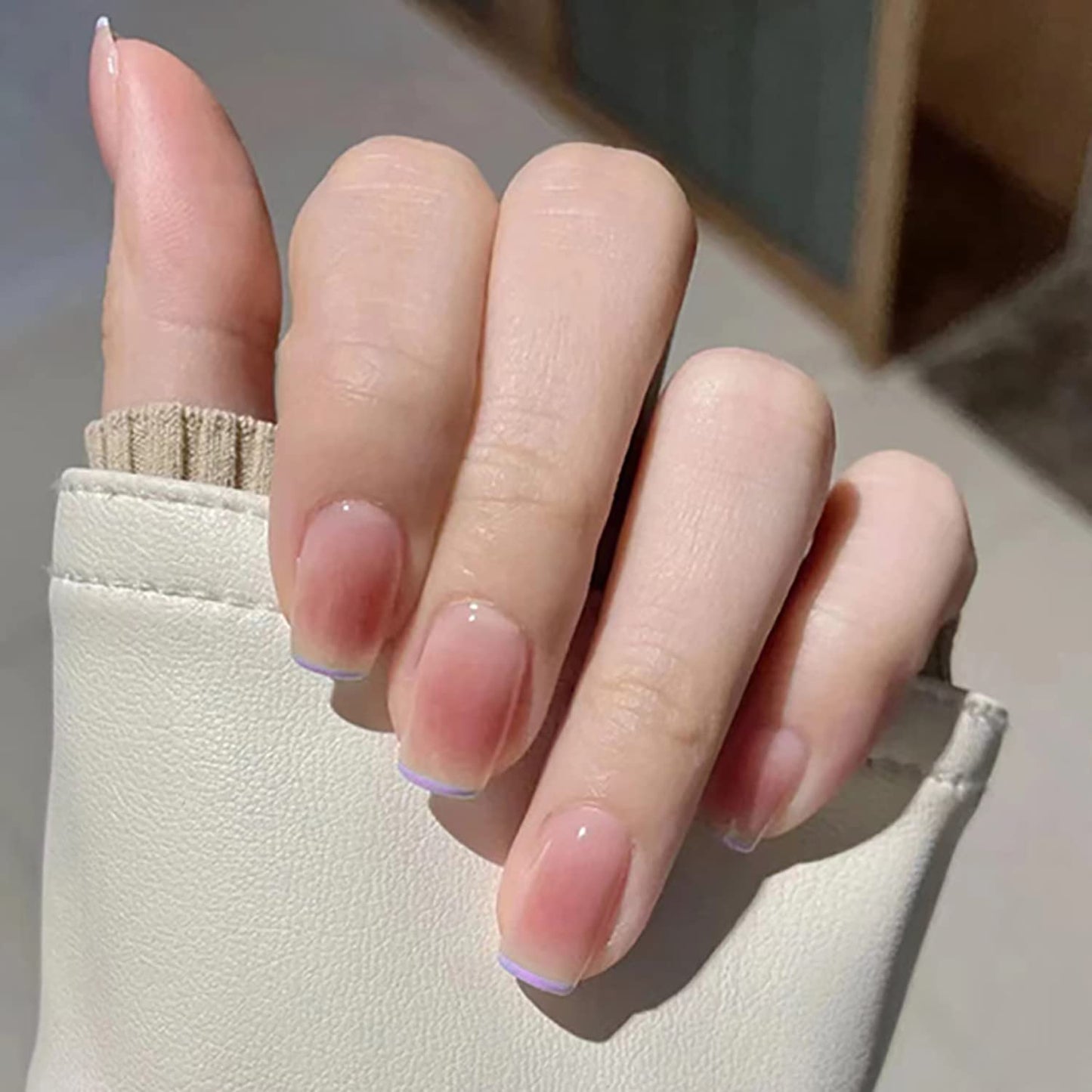 Press on Nails French Tips Short Coffin Shape Full Cover Reusable False Nails Kits Glue on Nails with Designs Artificial Glossy Fingernails Acrylic Fake Nails for Women Stick on Nails Square
