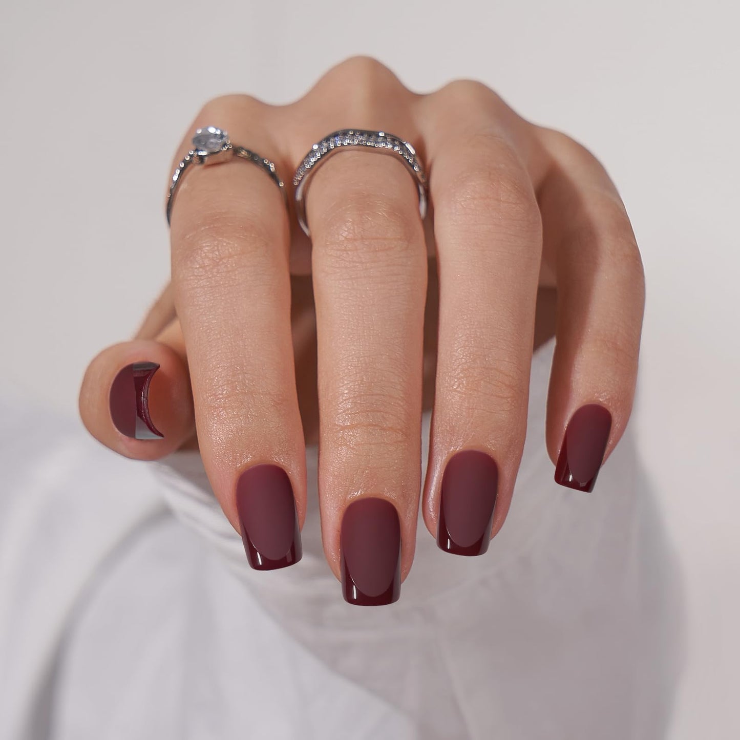 BTArtbox Press on Nails Short Square - Dark Red Nails with Glossy French Tips in a Matte Finish, Soft Gel Fake Nails Glue On Nails in 16 Sizes for Christmas, Vanilla Cream & Cozy Cocoa