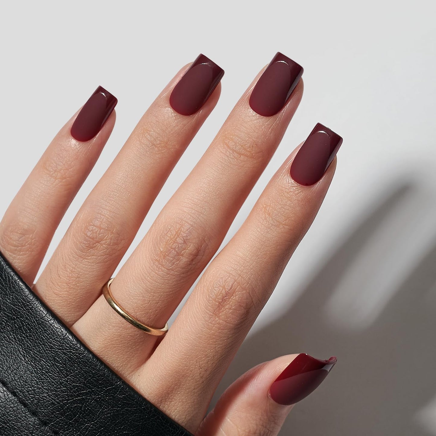 BTArtbox Press on Nails Short Square - Dark Red Nails with Glossy French Tips in a Matte Finish, Soft Gel Fake Nails Glue On Nails in 16 Sizes for Christmas, Hot Love & Cozy Cocoa